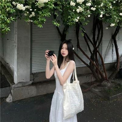 北极百货店的接待员